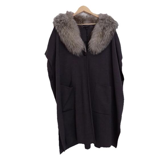 St. John Jackets & Blazers - St. John poncho cape with fur collar size Medium NWT